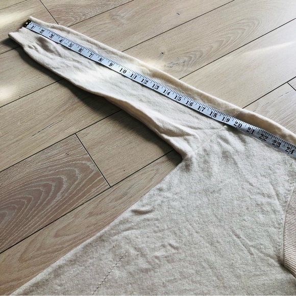 French Brand Marie Sixtine 100% Cashmere V Neck Sweater in Cream Size M - Picture 7 of 11